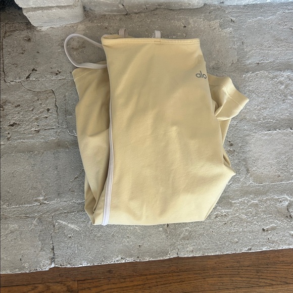 Alo dress - limited color - Picture 3 of 3